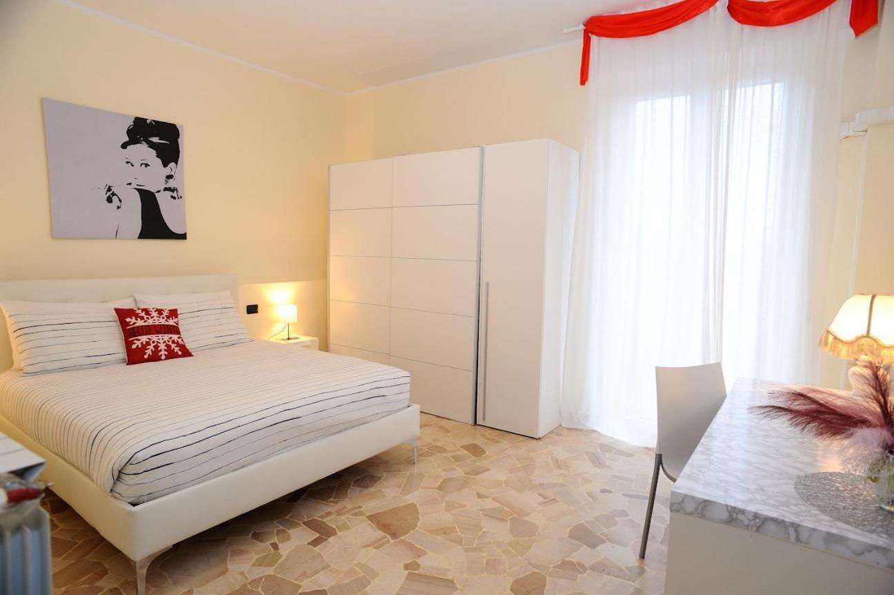 Elizabeth House Lägenhet Como Exteriör bild